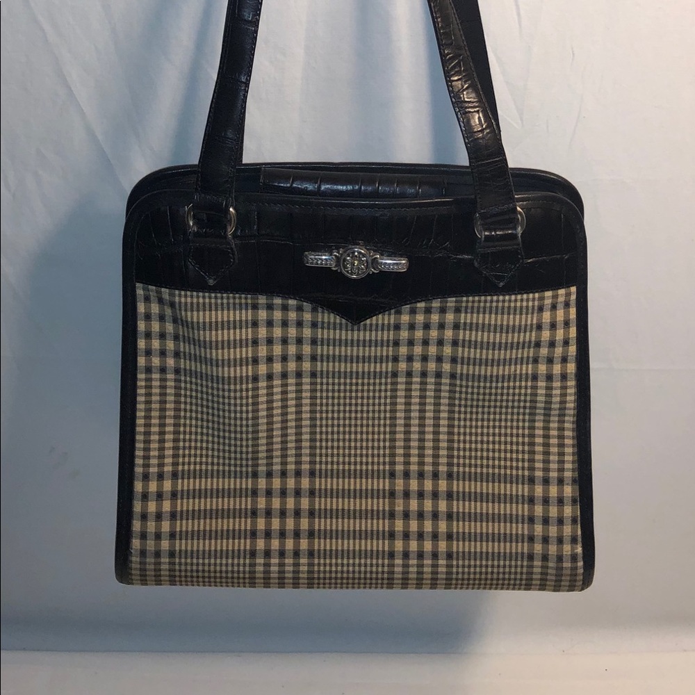 Brighton Purse. Black leather.